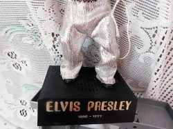 elvis radio stand
